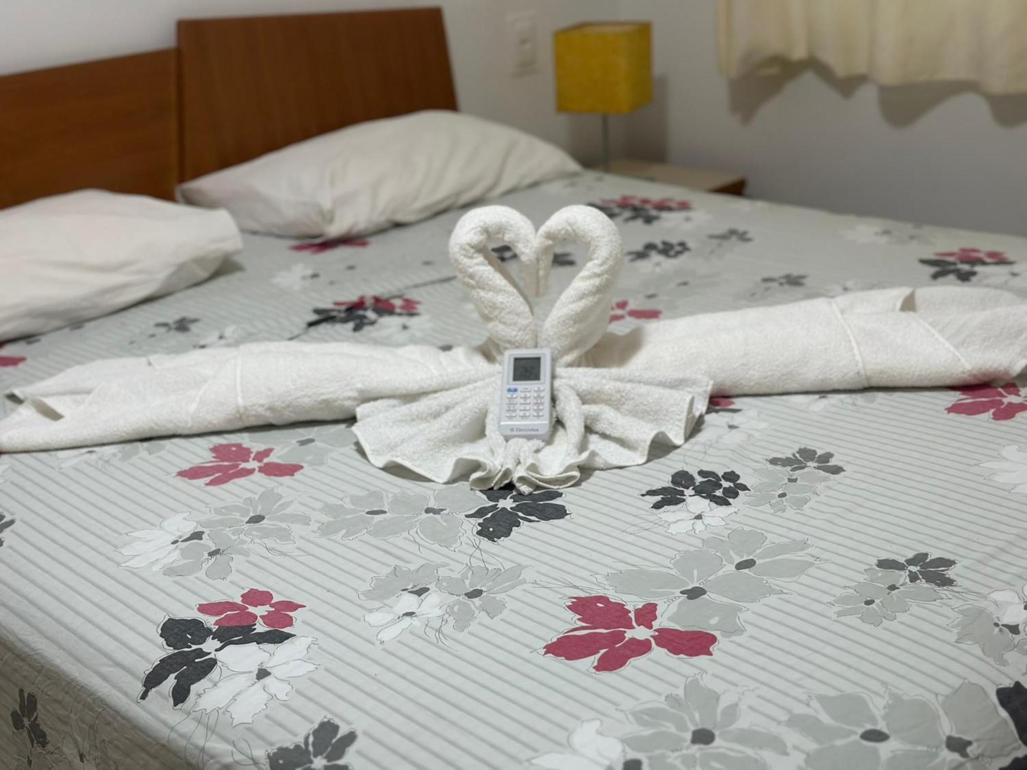 Flat Guarajuba 4 Quartos Terreo A Beira Mar - Pe Na Areia - Governanca Com Arrumadeira E Wi Fi Inclusos Camassari ภายนอก รูปภาพ