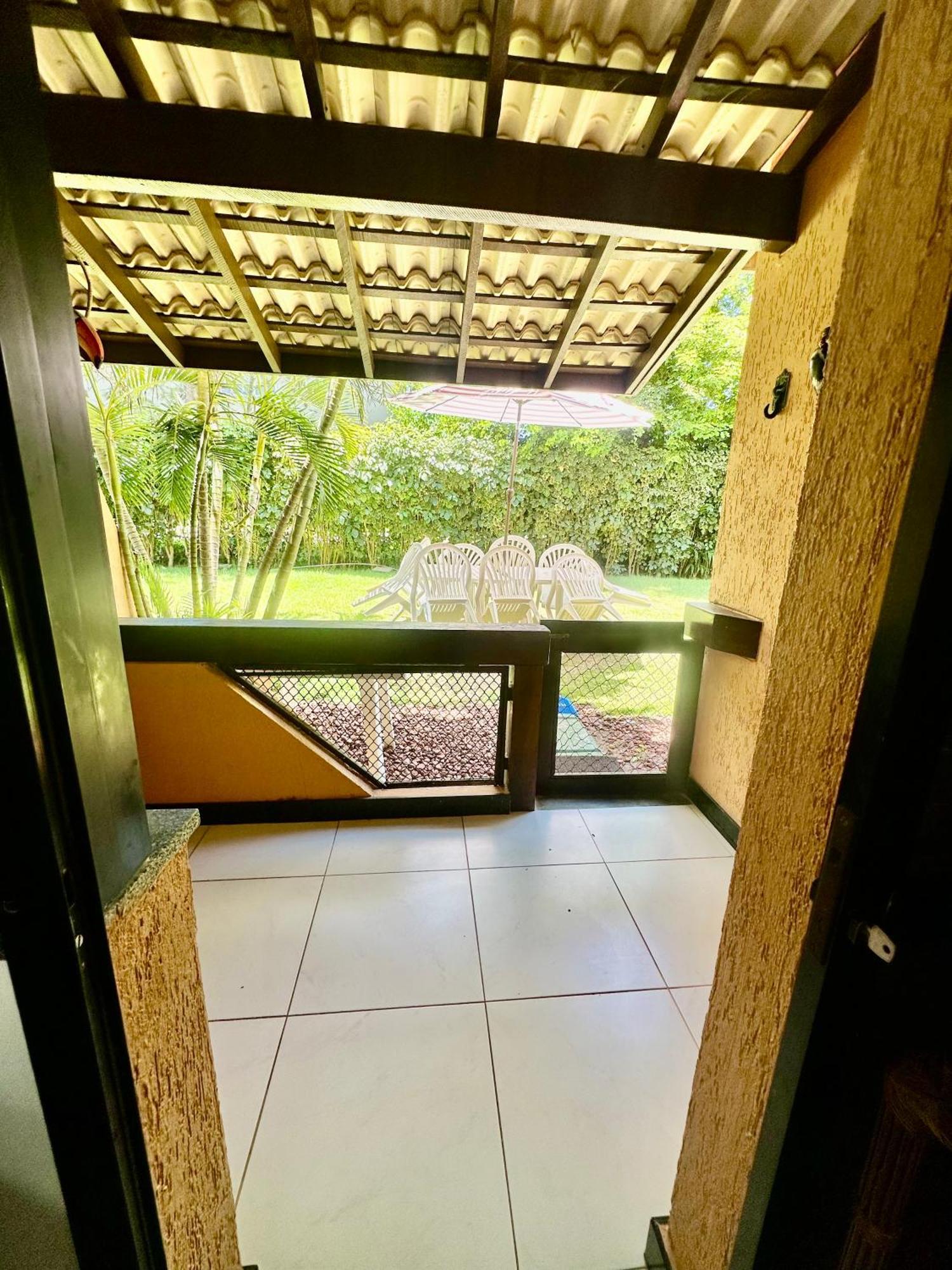 Flat Guarajuba 4 Quartos Terreo A Beira Mar - Pe Na Areia - Governanca Com Arrumadeira E Wi Fi Inclusos Camassari ภายนอก รูปภาพ