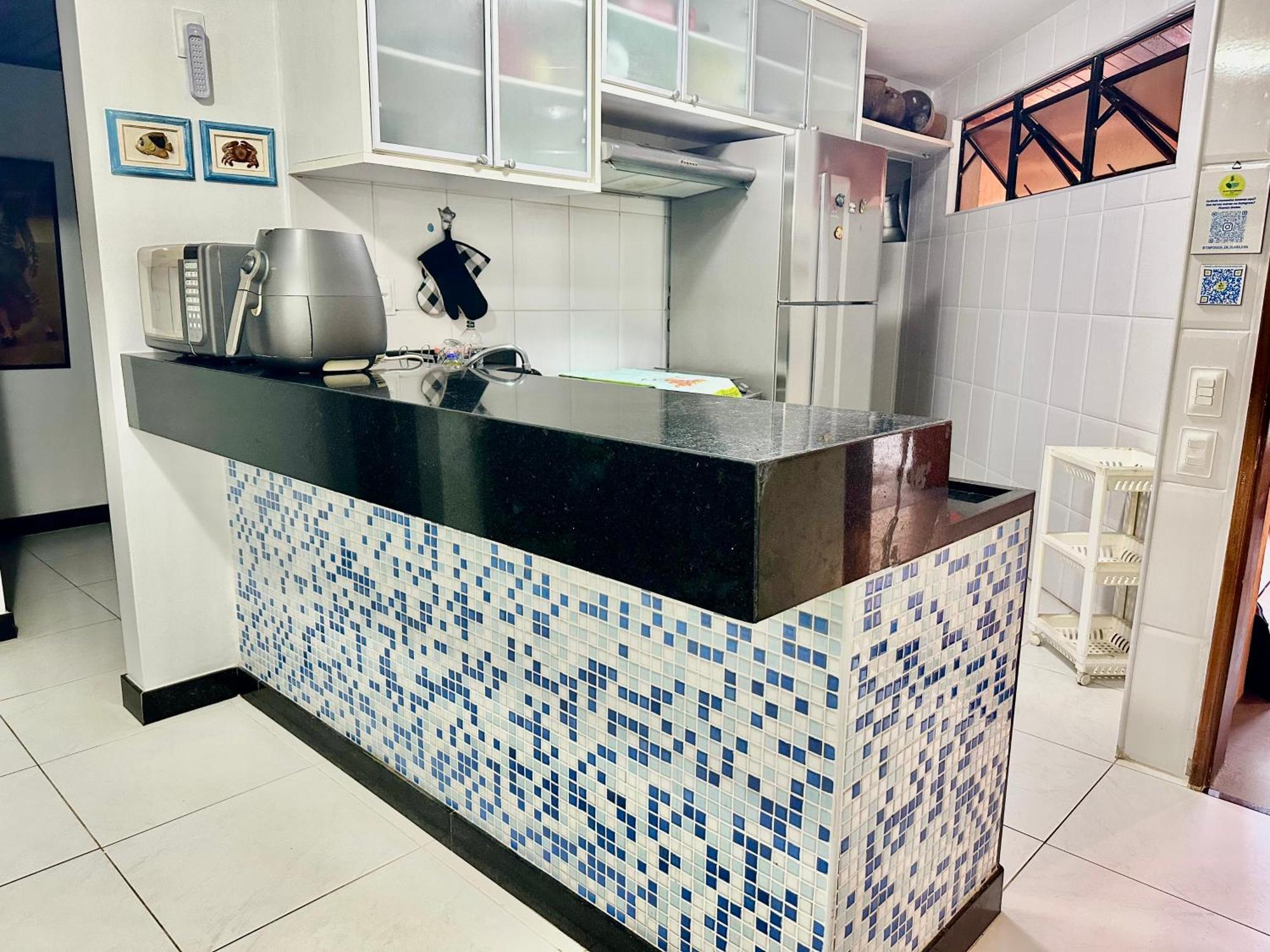 Flat Guarajuba 4 Quartos Terreo A Beira Mar - Pe Na Areia - Governanca Com Arrumadeira E Wi Fi Inclusos Camassari ภายนอก รูปภาพ